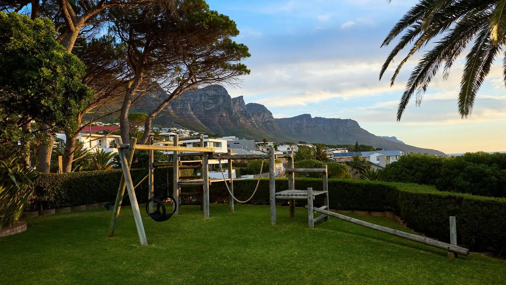 Villa 42 On Strathmore Cape Town