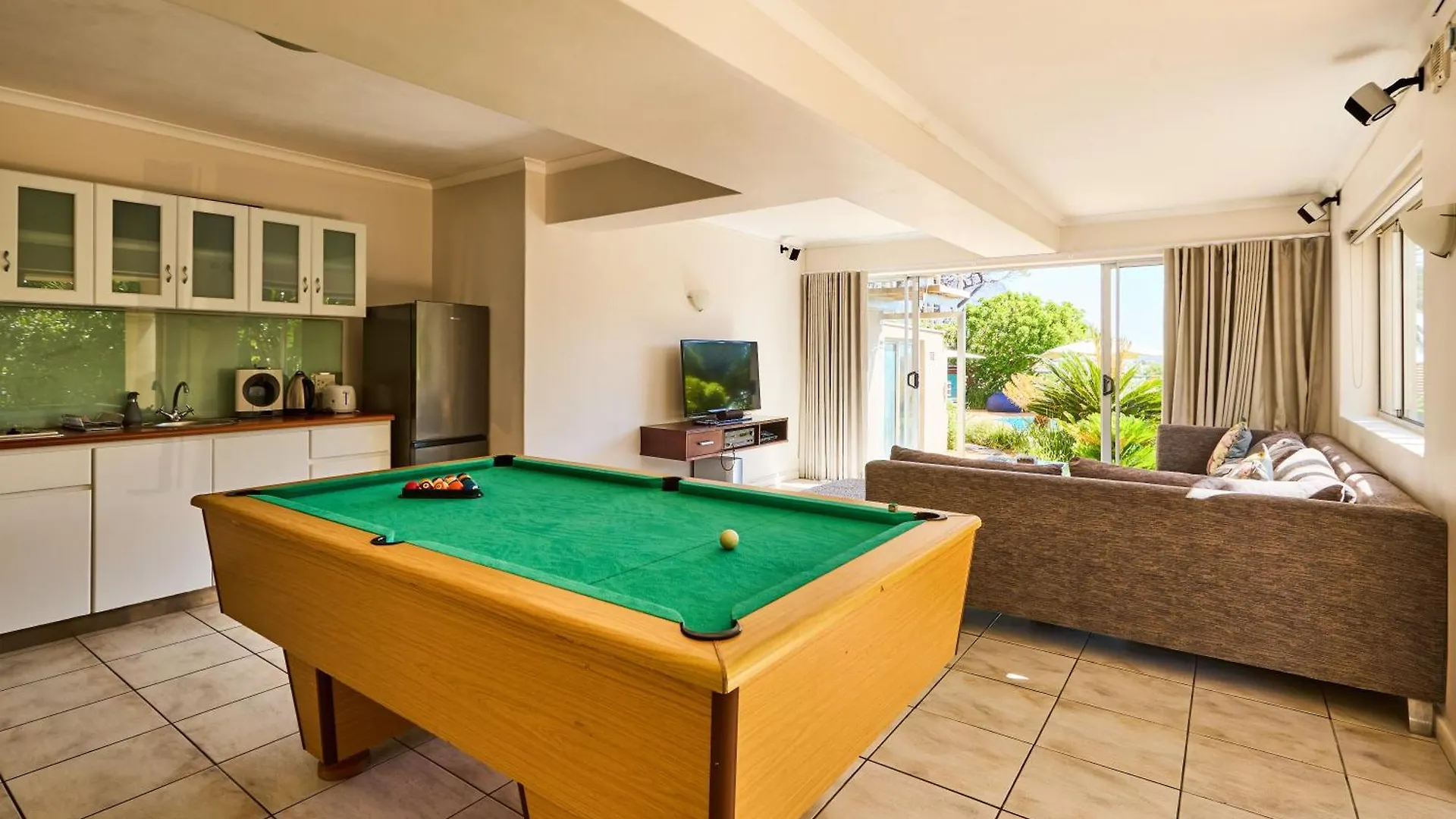 Villa 42 On Strathmore Cape Town
